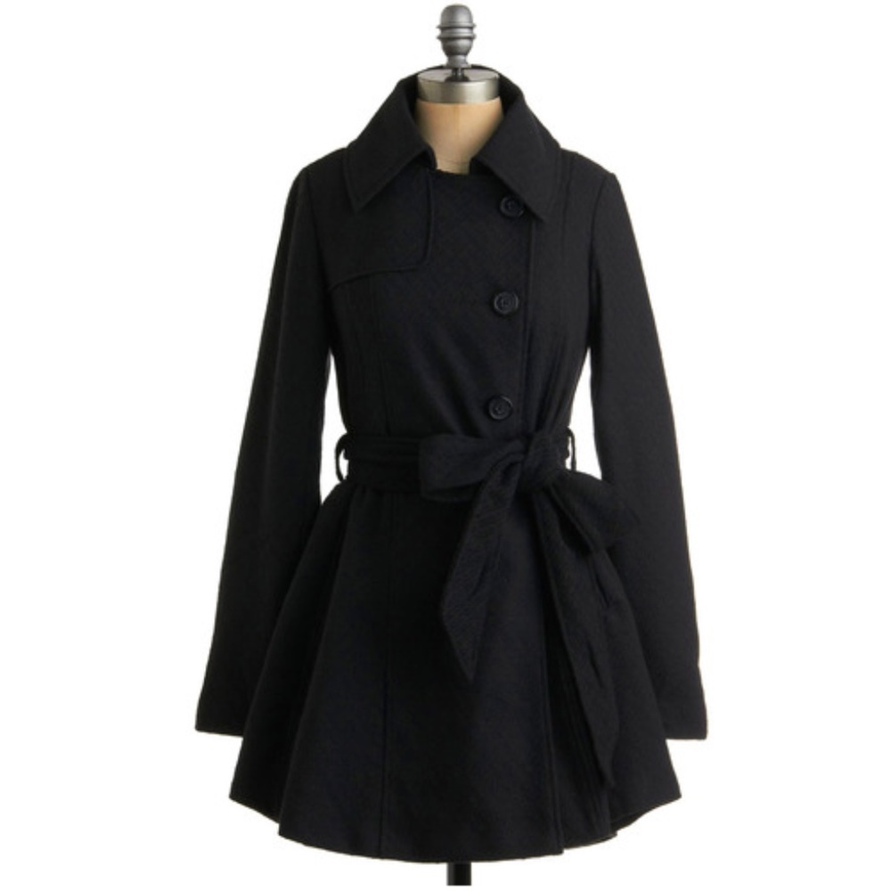 BNWT Modcloth Jack Black Flared WinterCoat Medium with Belt